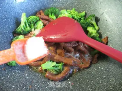 Make The broccoli will fry step 5