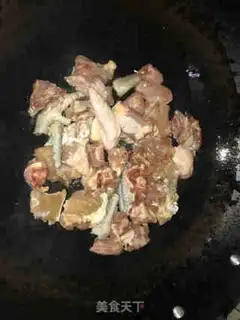 Make A salsa sauce and mushroom chicken step 3