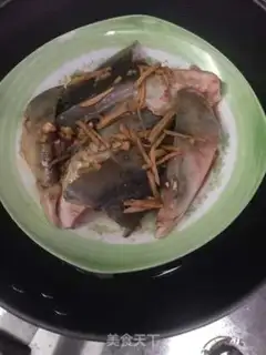 Make Salmon sauce steamed fish head step 3