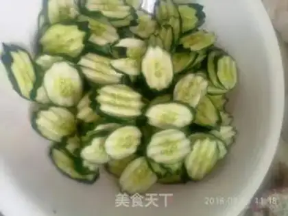 Make Spicy cucumber step 0