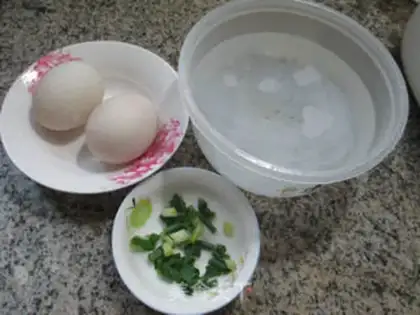 Make Duck egg fried fans step 0