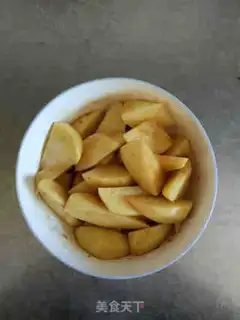 Make Sand tea, microwaved potatoes step 1
