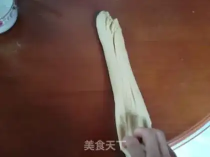 Make Doudou rolls step 11