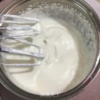 Make Yogurt cake step 3