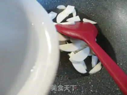Make A white duck egg and an omelette step 3