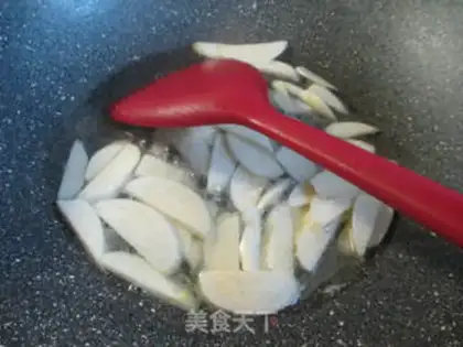 Make A white duck egg and an omelette step 4