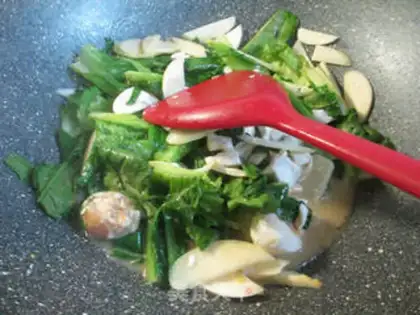 Make A white duck egg and an omelette step 5