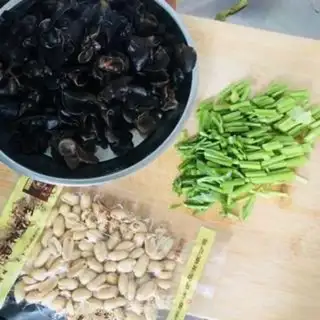 Make Celery Black Muir step 1