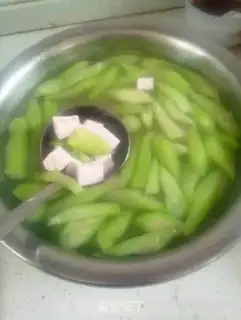 Make Tofu soup step 2