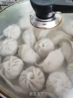 Make All-cream prawns, capricorns step 15
