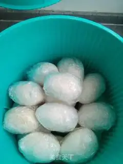 Make Pickled duck eggs step 1