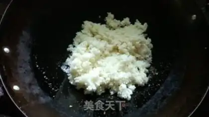 Make Gold egg fried rice step 2