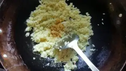 Make Gold egg fried rice step 3
