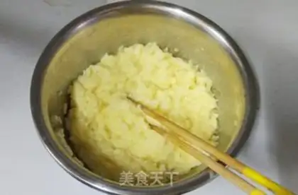 Make Gold egg fried rice step 4