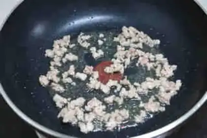 Make Sand and pork and eggplant step 2