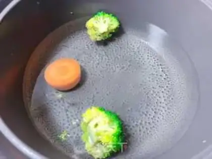 Make Shrimp omelet step 2