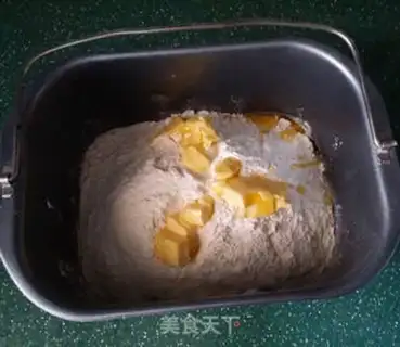 Make Blueberry sauce rose bread step 2