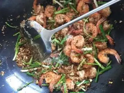 Make Bread crumbs and shrimp step 9
