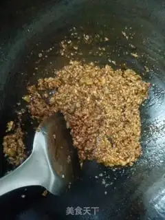 Make Squeaky sauce dry noodles step 0