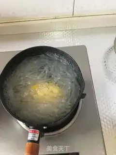 Make radish egg soup step 3