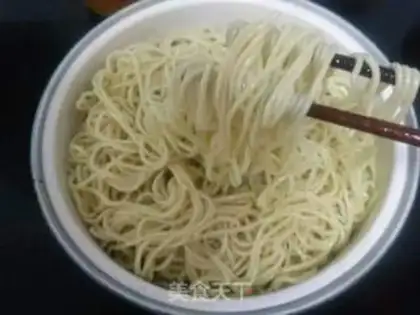 Make Squeaky sauce dry noodles step 7