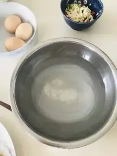 Make Garlic fan sap step 1