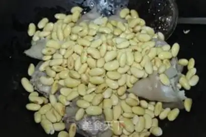 Make Soybeans burn pig hands step 5