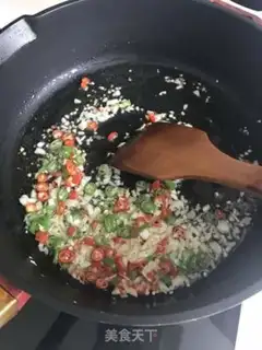 Make Garlic fan sap step 9