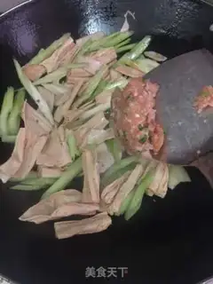 Make Celery curry step 3