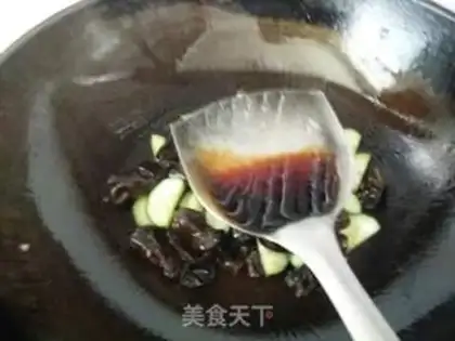 Make cucumber black-mucked eggs step 9