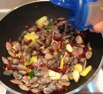 Make Fry clams step 4