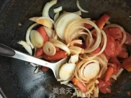Make Onions, tomatoes, fried eggs step 12