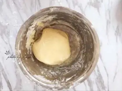 Make Milky-sweety-sweety buns step 4
