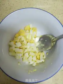 Make Egg sandwich step 2