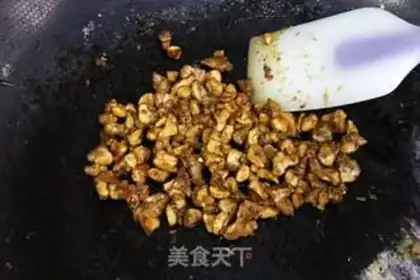 Make Caramel pecan scone step 3