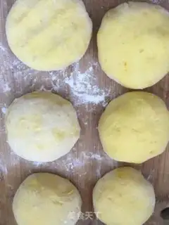 Make Three bean pumpkin rolls step 1