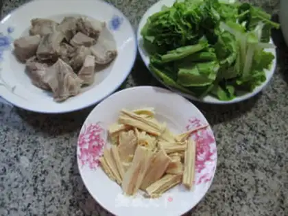 Make Scrambled cabbage broth step 0