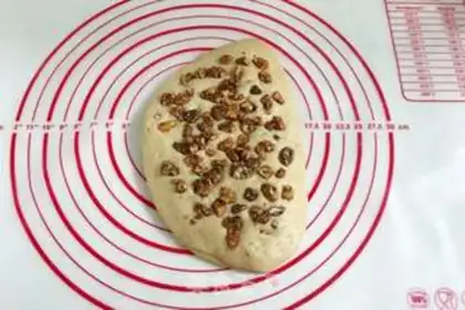 Make Caramel pecan scone step 12