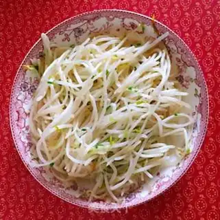 Make The green bean sprouts step 5