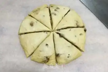 Make Caramel pecan scone step 15