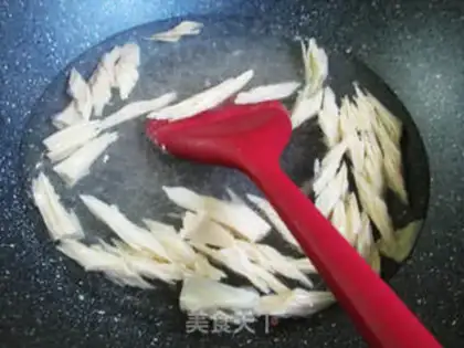 Make Celery and rice powder step 1