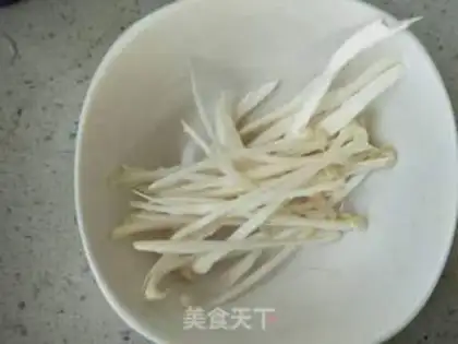 Make The white mushrooms step 1