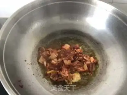 Make Pickle tofu soup step 1