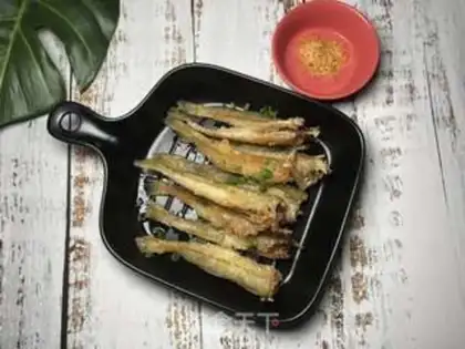 Make Fried sardines step 2