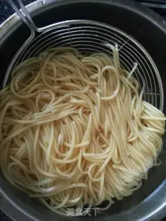 Make Delicious noodles step 3
