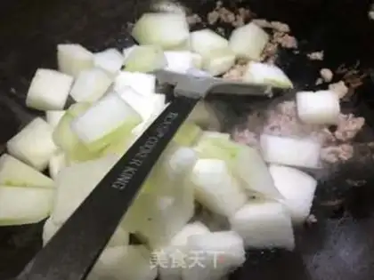 Make Shrimp, meat, melon step 3