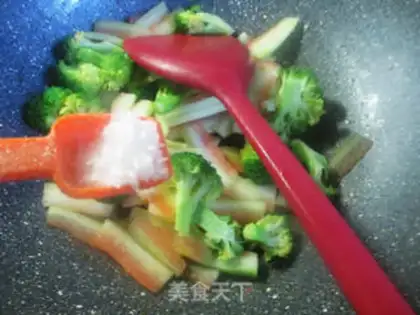 Make Watermelon peeled broccoli step 7