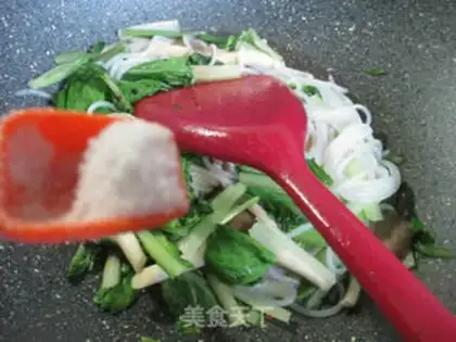 Make Soo-jeong-goo-poo-poo step 4