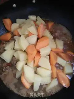 Make Carrots, potatoes, ribs step 6