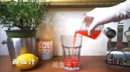 Make Watermelon fruit tea step 1